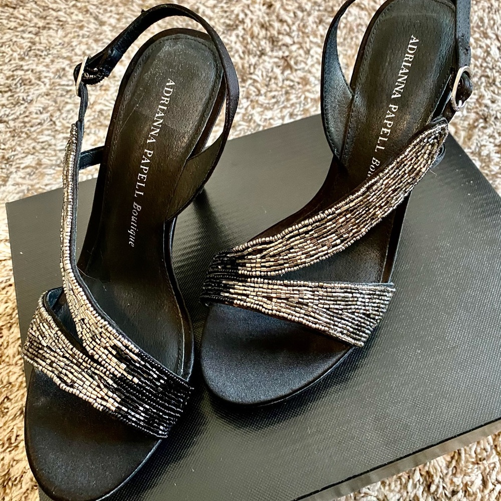 ADRIANNA PAPELL BEADED ELEGANT EVENING HEEL
